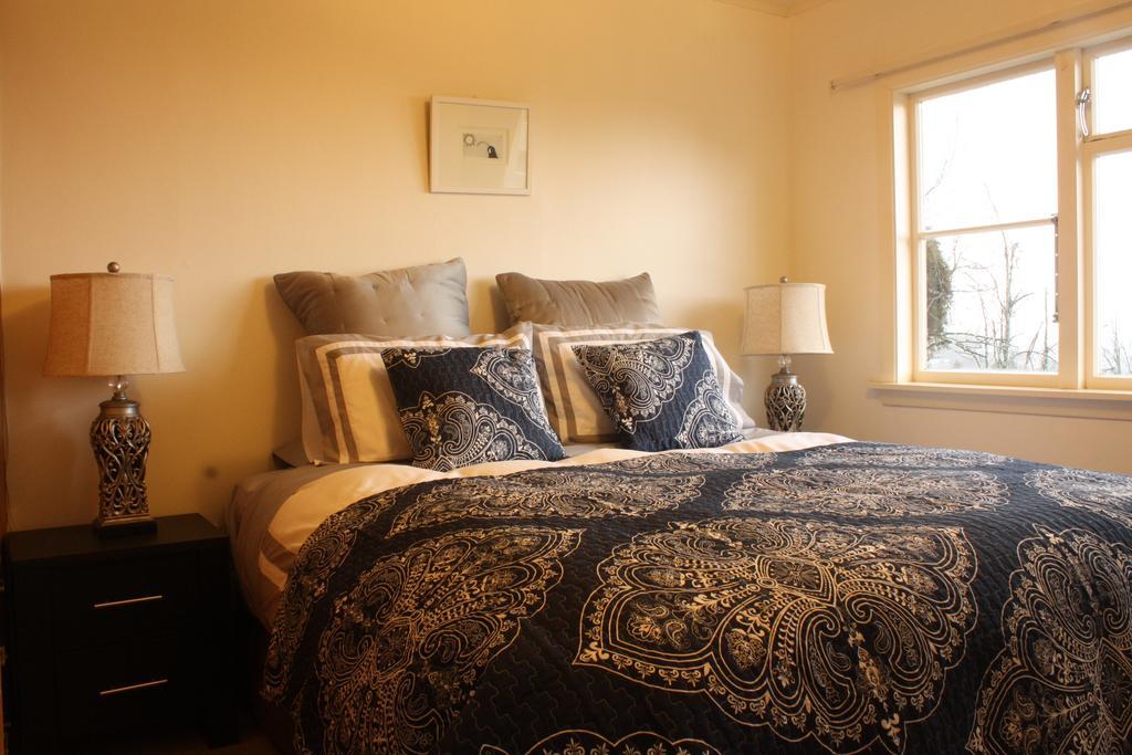 Tahuna Hills Guesthouse ネルソン エクステリア 写真